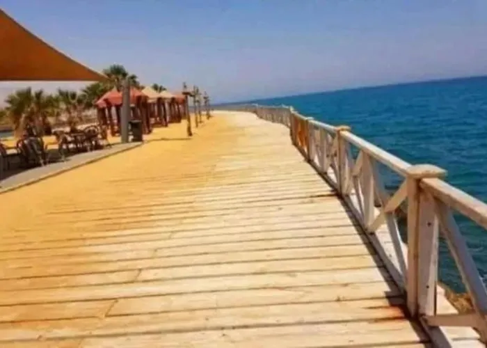 Apartment 3 غرف قريه بلومار الدوم عائلات للإقامة يطلب موافقه امنيه قبل 48 ساعه من الاقامه - توجد مصاريف لبوابة القرية - استهلاك الكهرباء على العميل